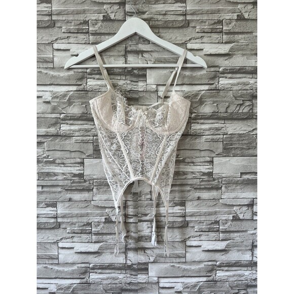 Victoria’s Secret White Lace Corset Basque Bra Sexy Wedding Lingerie 34C - Picture 1 of 8